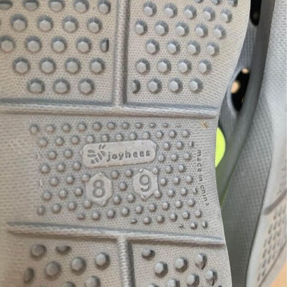 JOYBEES clogs. Little kids size 8/9. Gray & neon. New condition. - Picture 6 of 7